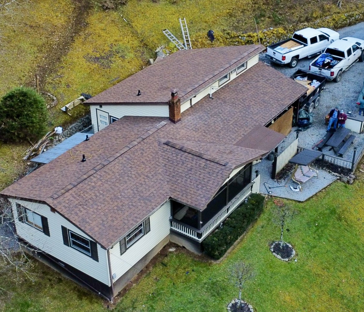 Roof Replacement makes for an amazing transformation in Roan Mountain, TN Thumbnail